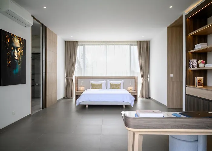 Villa Porchey Private - Free Airport Pick-up, Private Transportation And Dedicated Butler