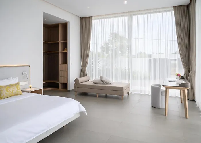 Villa Porchey Private - Free Airport Pick-up, Private Transportation And Dedicated Butler *